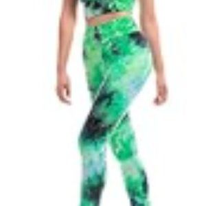 Two Piece Tie Dye Gym Yoga Racerback Sports Bra with Slim Fit Leggings Size S/M